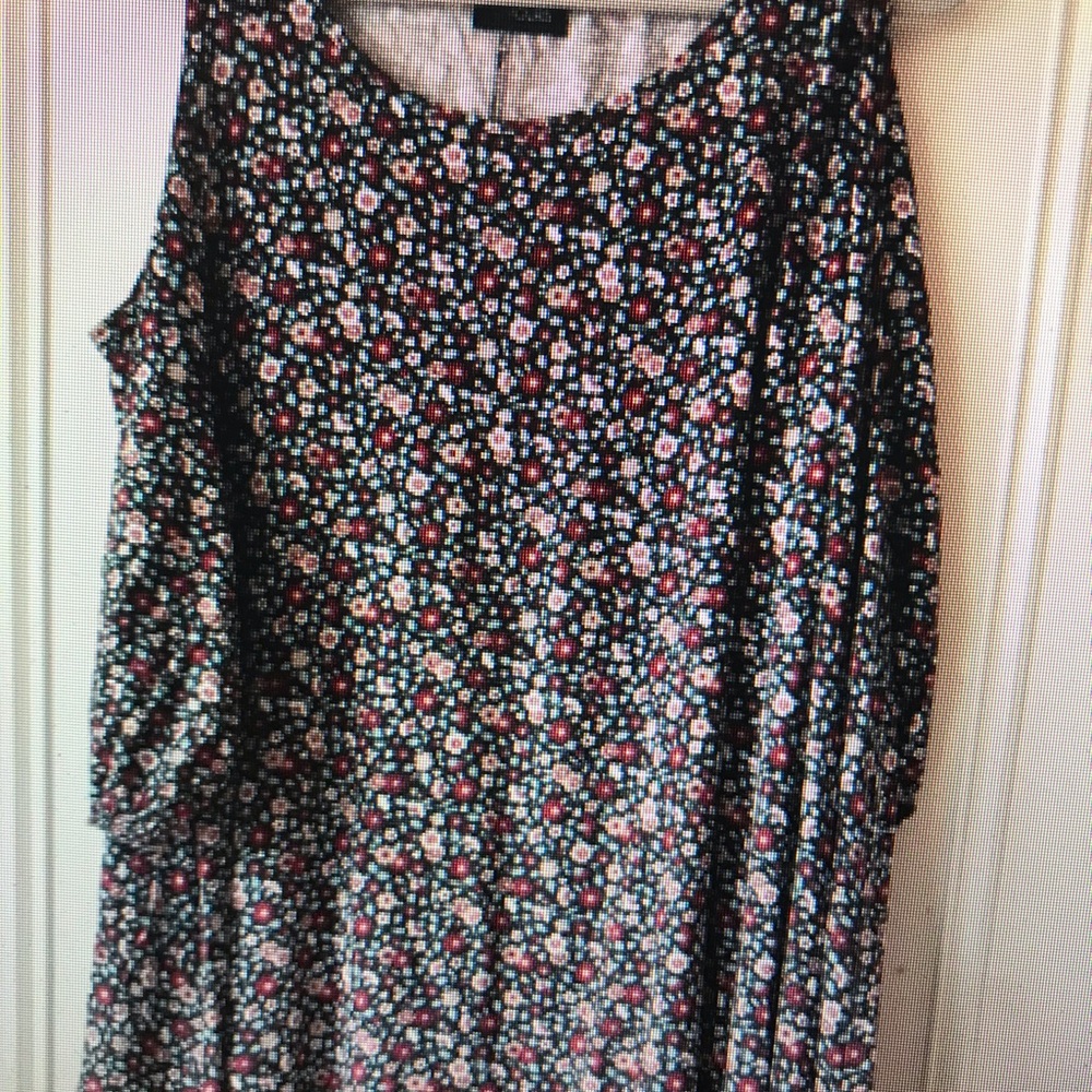 Floral Black and Red Women's Top